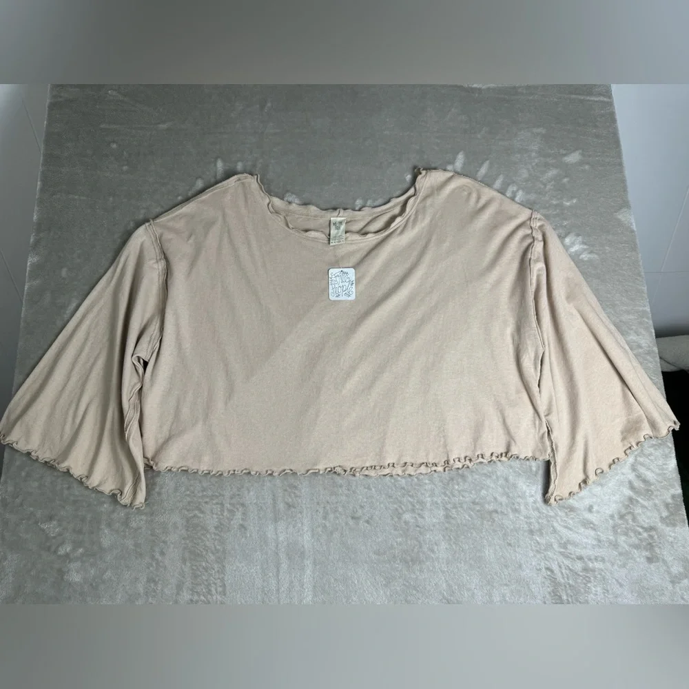 NWT We The Free Bird Gang Tan Sand Ruffle Hem Crop Top Bell Sleeve Womens Medium